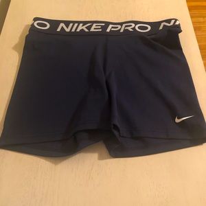Women’s Nike pro dry fit shorts